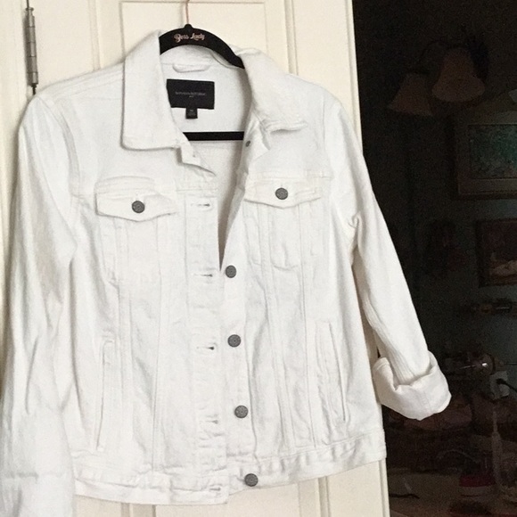 Banana Republic Jean Jacket - Picture 4 of 9